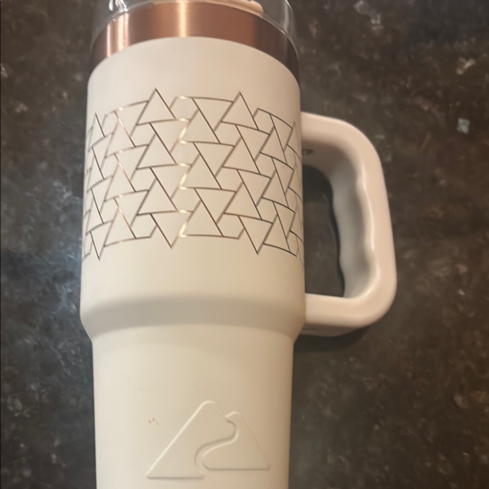 Geometric Pattern Insulated Mug - Picture 2 of 3